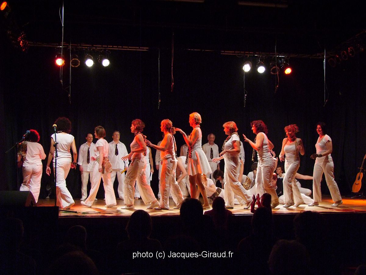2011-03-19_22-30-50_FinePix S100FS_48,5mm_1_70_emeA.JPG